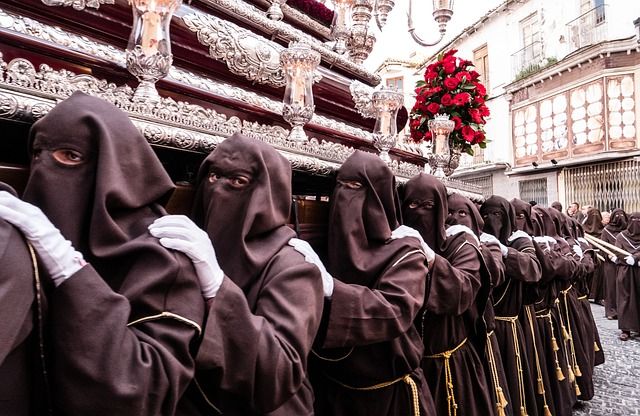 Fiestas en Andalucía: Festividades que No Debes Perderte
