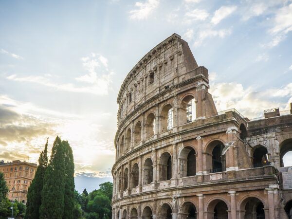 🌟 ¡Explora Roma desde el Ginevra Palace Hotel y descubre la Ciudad Eterna! 🏛️🍝