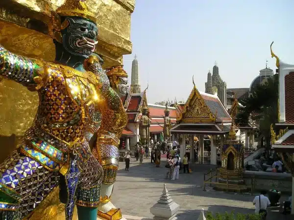 Descubre Bangkok desde A Sleep Bangkok Sathorn 🌆✨
